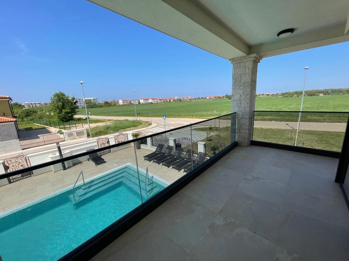 Vila Softic Amra Umag Luaran gambar